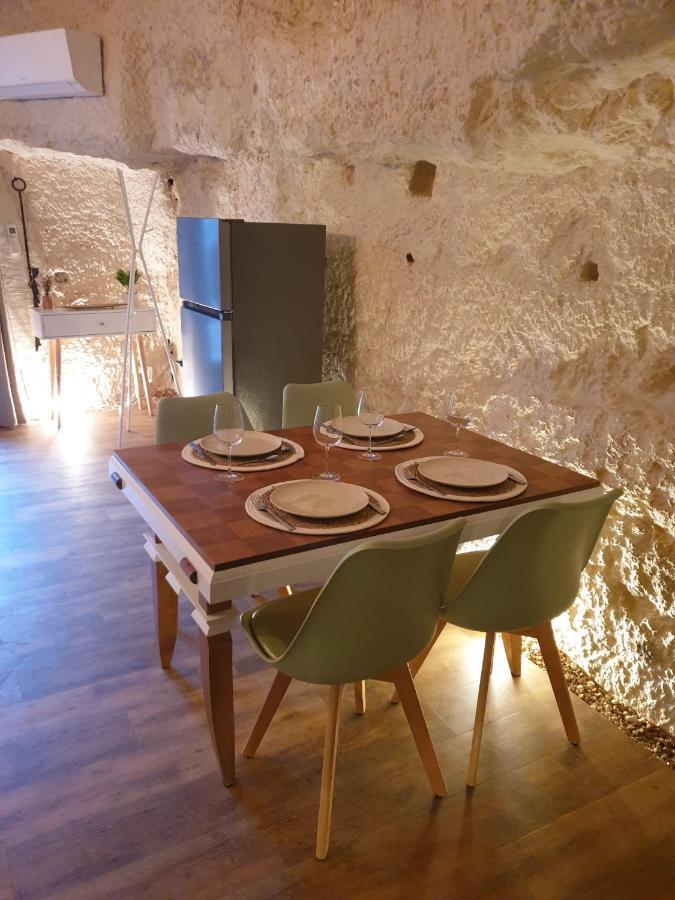Ferienwohnung La Grotte Du Bonheur Cangey Exterior foto