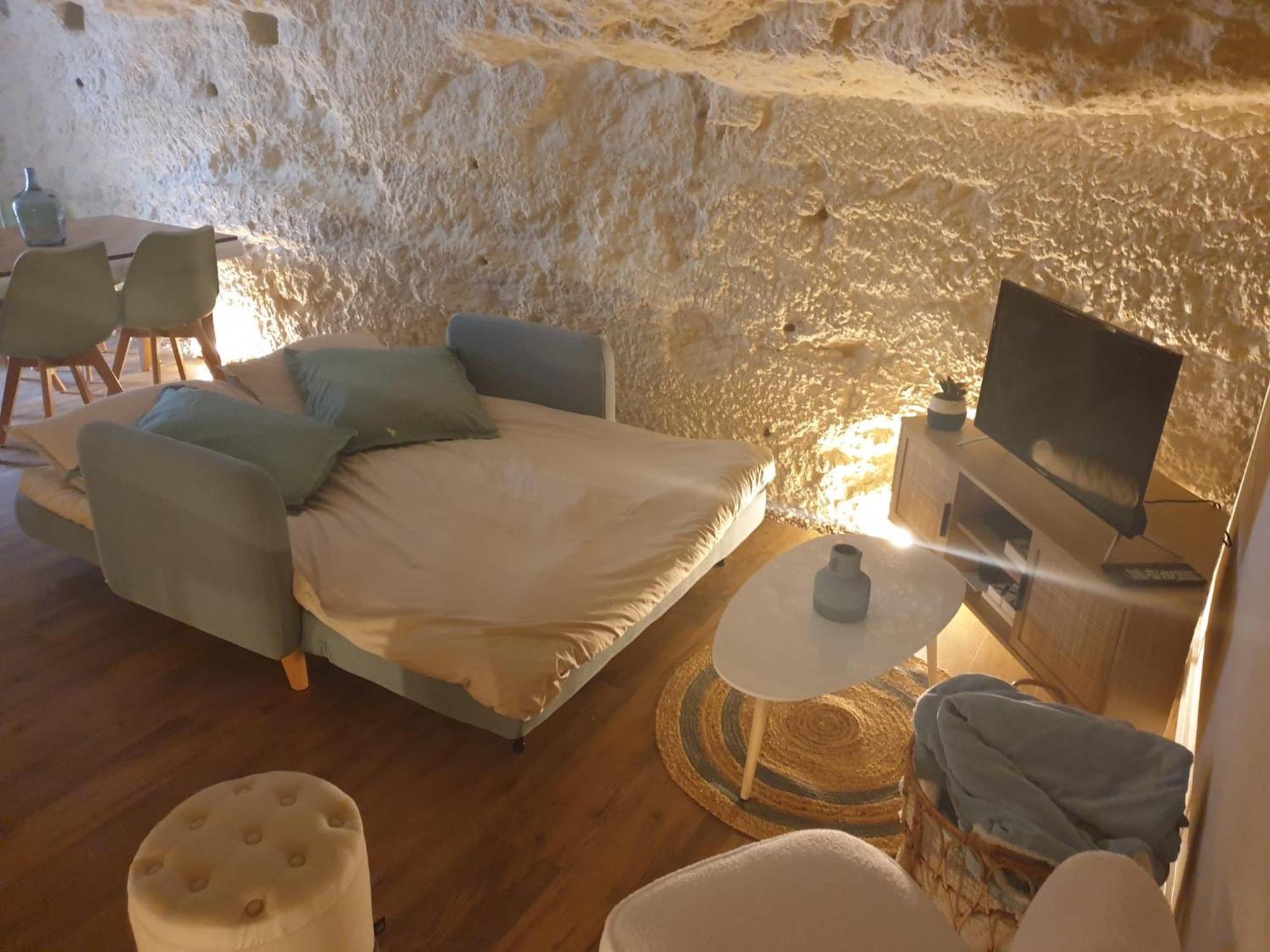 Ferienwohnung La Grotte Du Bonheur Cangey Exterior foto