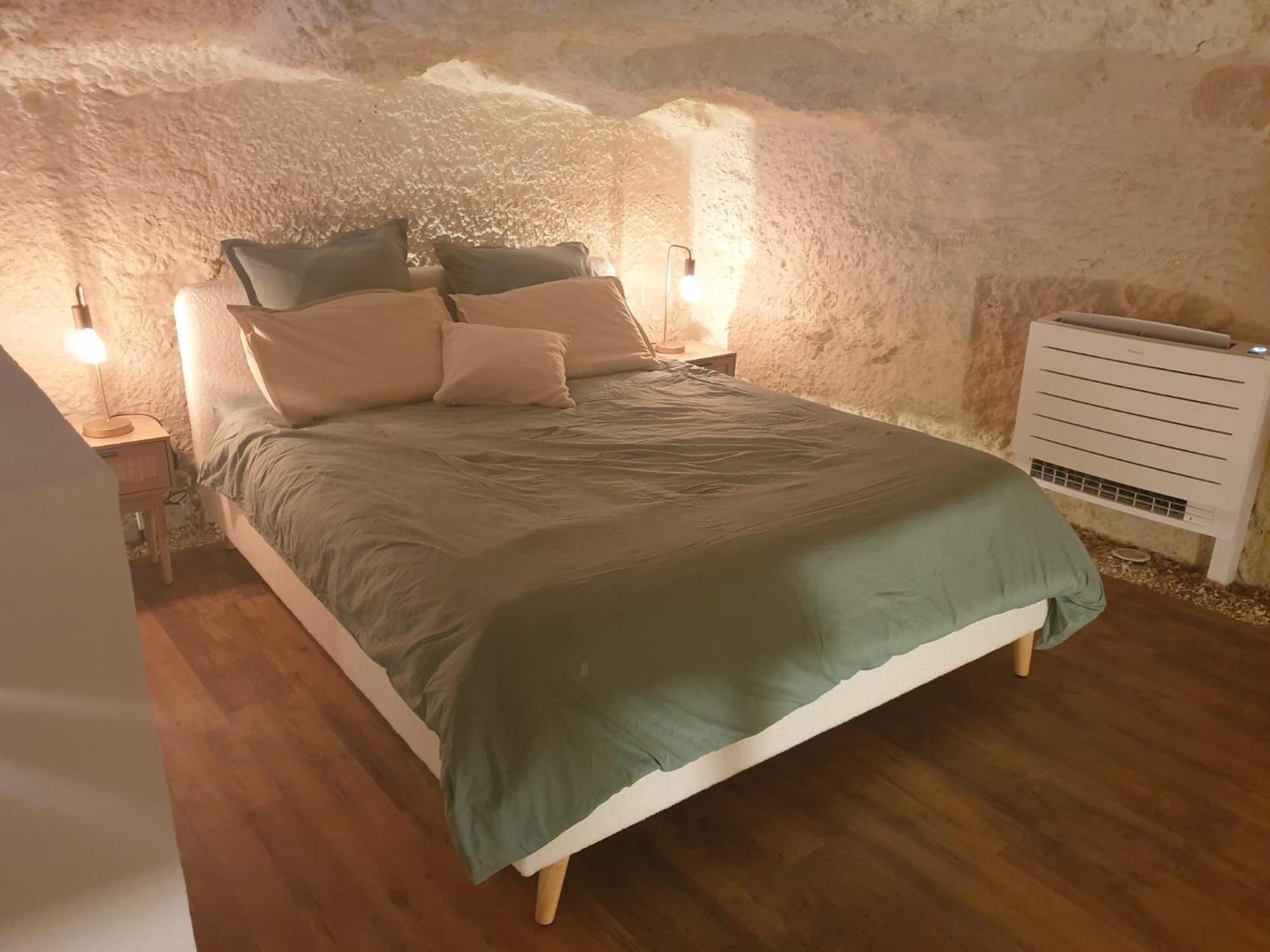 Ferienwohnung La Grotte Du Bonheur Cangey Exterior foto